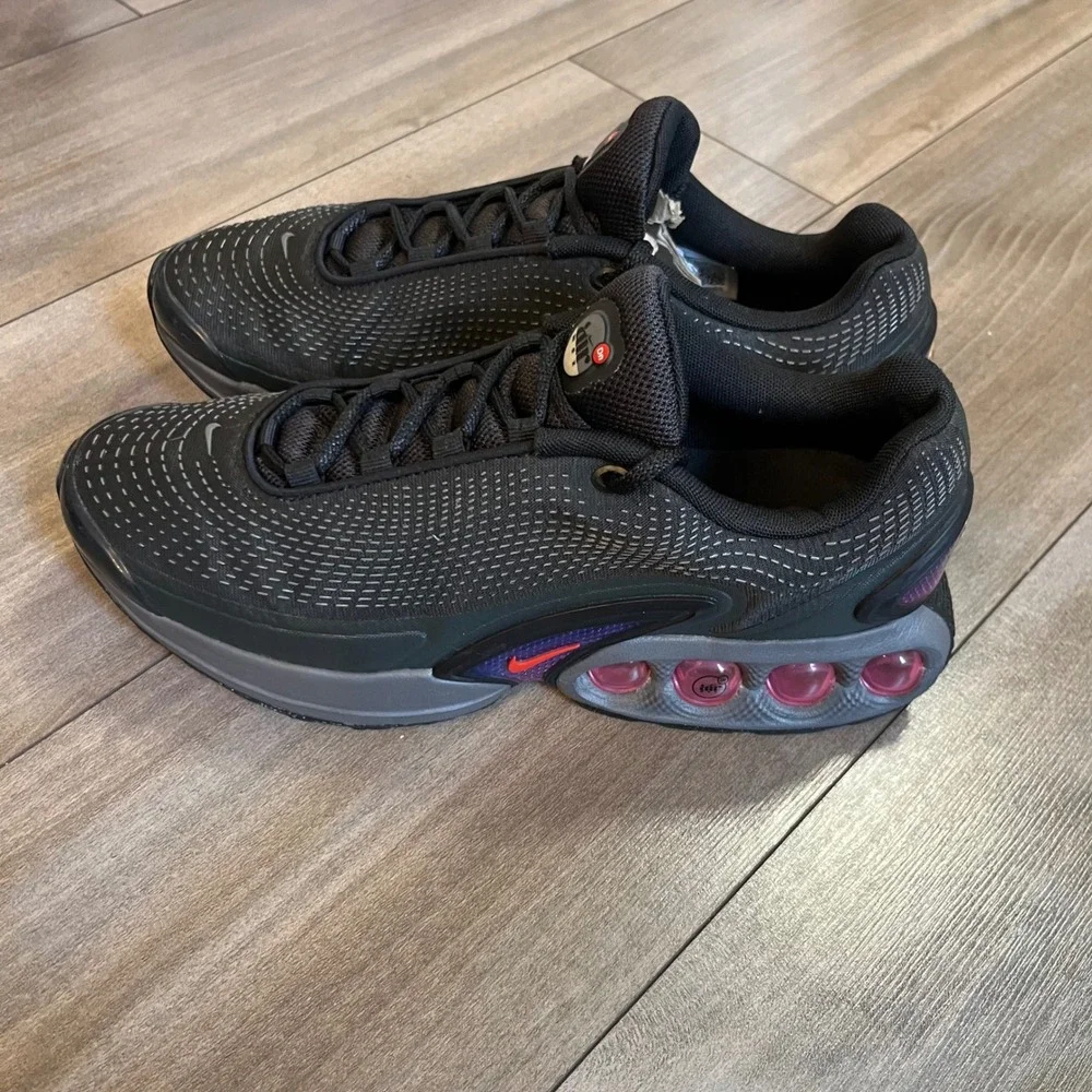 Nike Air Max Dn Black Dark Smoke Grey DV3337-008 Mens Size 9 Sneakers